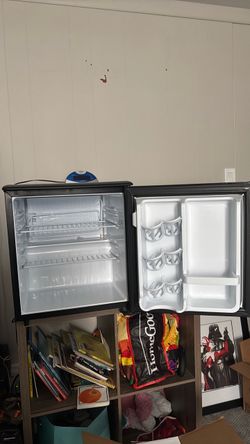 Mini fridge