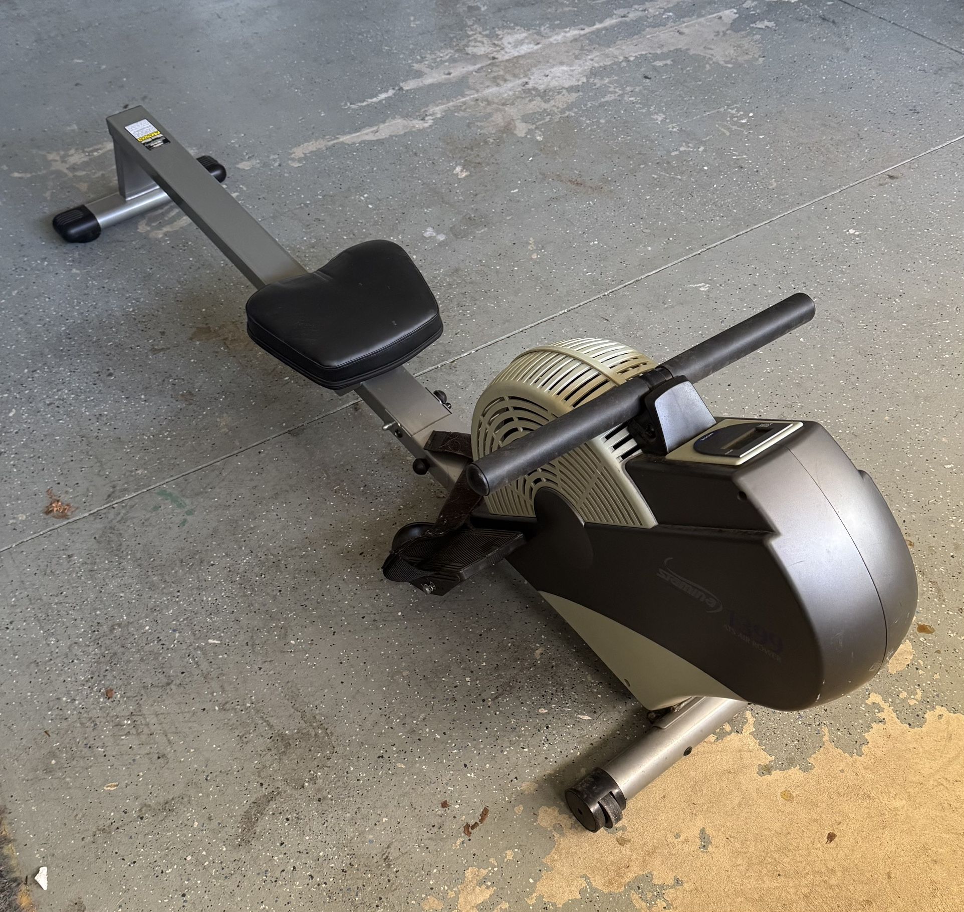 Rowing Machine 