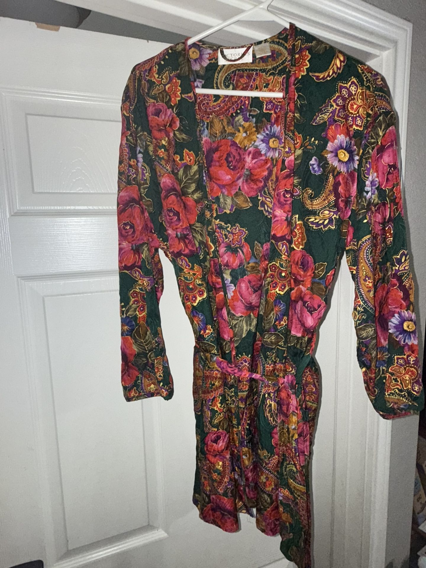 Woman Vintage VS Robe Silk