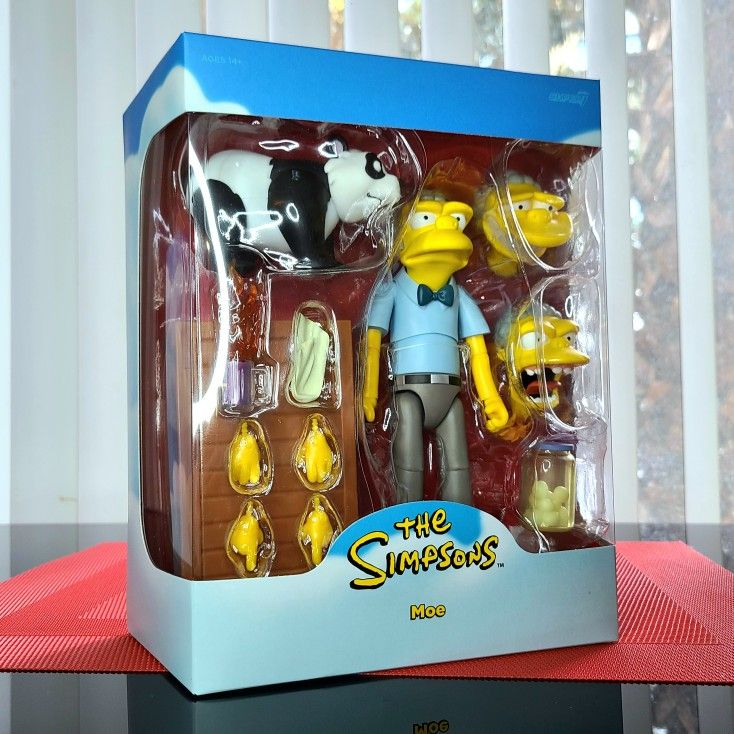 Super7 The Simpsons Ultimates Moe Action Figure