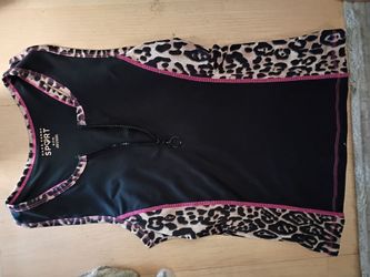 Women's workout shirt