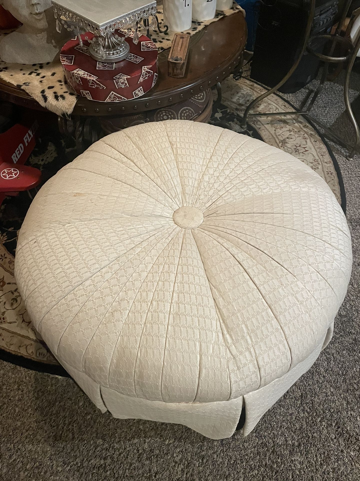Off white Ottoman