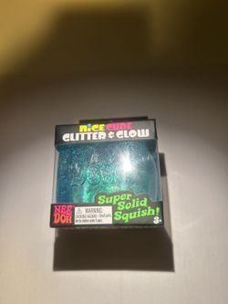 Glitter Glow Needoh