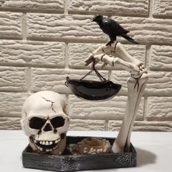 Halloween Yankee Candle 2011 Retired Raven Skull 