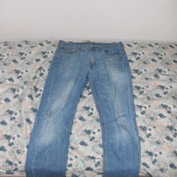 Levi's 514 Jeans