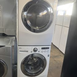 USED LG SET OF WASHER AND ELECTRIC DRYER 
