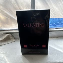 Valentino Uomo Born in Roma