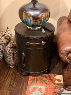 Elegant Round Accent Side Table – Dark Brown Decorative Storage Table