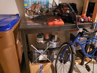 High Top Table With Barstools 