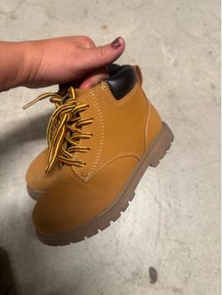 Carters boy size 12