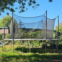 Trampoline (free)