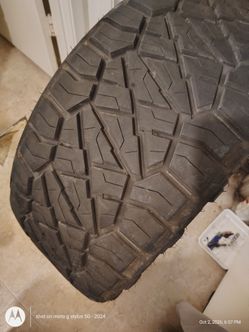33x12.50r22 nitto ridge grappler 12 ply  lots of tread only 130.00 great deal