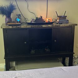 Bar, Hutch