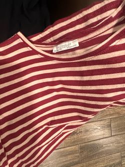 A Lot of women’s clothing size small