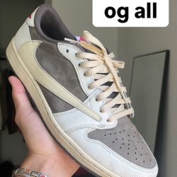 Travis Scott Jordan 1 Low 'Reverse Mocha'