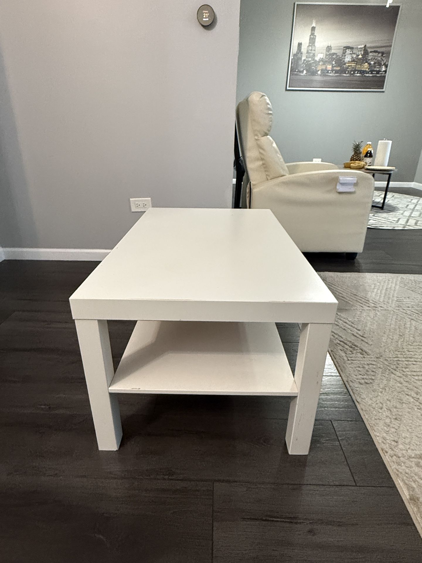 White Coffee Table – Good Condition