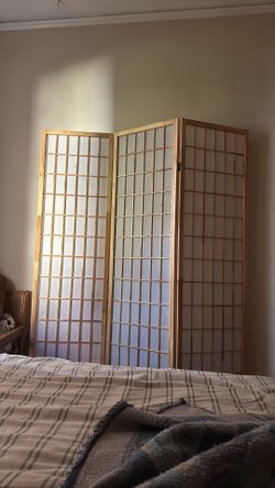 Room divider