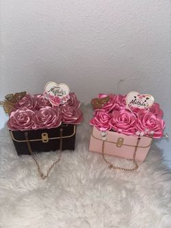 Mother’s Day roses purse