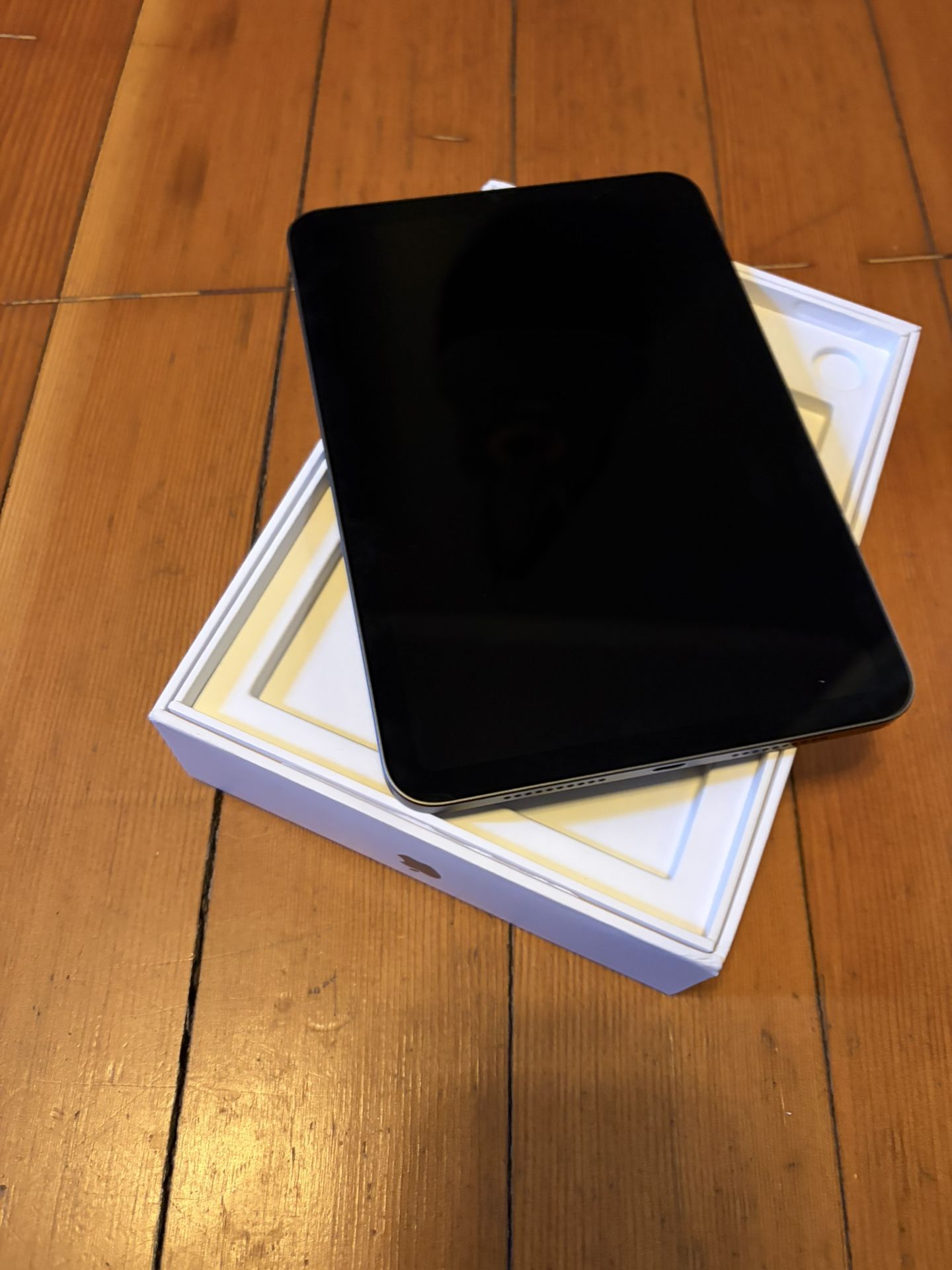 For Sale: iPad Mini 6 – 64GB