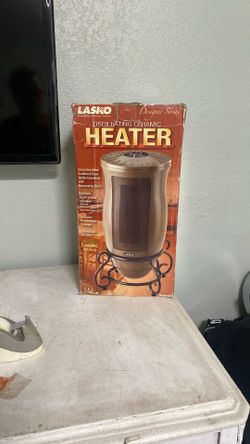 Like New Lasko Oscillating Ceramic HEATER $70
