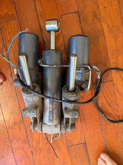 Used Power Trim & Tilt Assembly