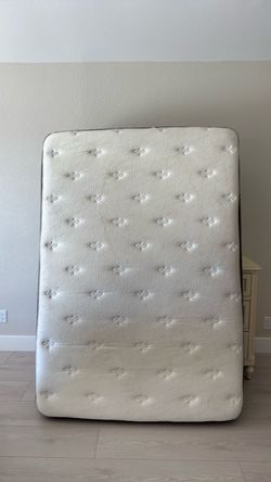 Full size mattress with  box spring