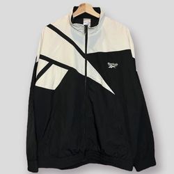 REEBOK JACKET SIZE LARGE