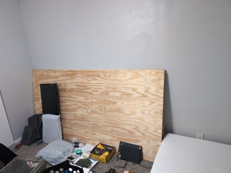2 sheets of 3/4" plywood