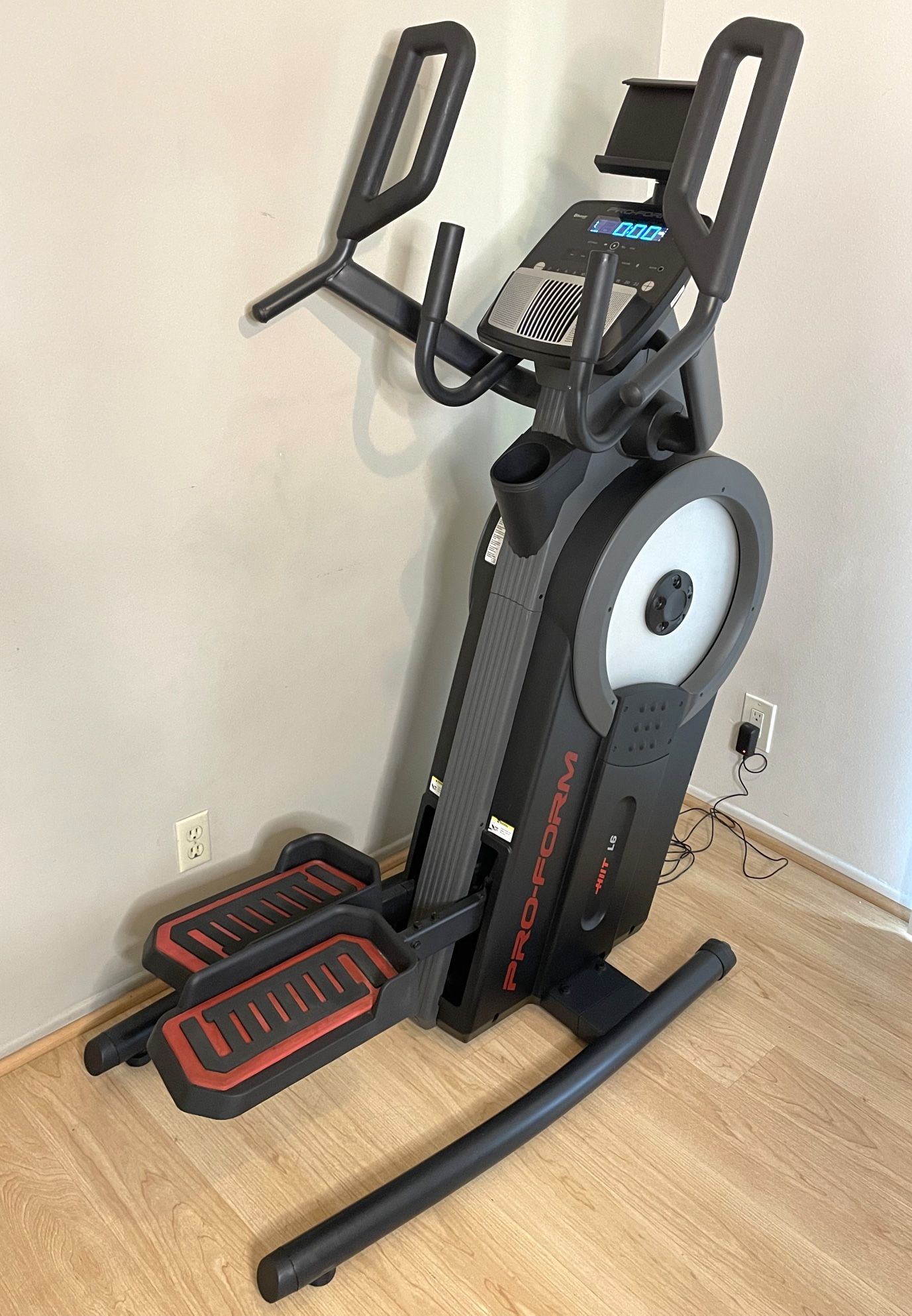 Proform HIIT L6 Trainer Stepper Elliptical Exercise Cardio Compact Workout Machine Fitness Gym