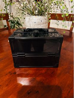 Makeup Box