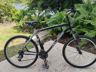 Specialized Hardrock Mountain Bike