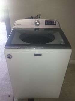 Maytag HE Topload Washer Oversized Capacity 