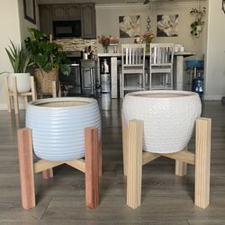 Ceramic Pots With Stand 