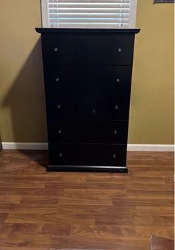 Black 5 drawer dresser