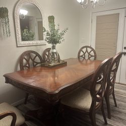 Dining Room Table And 6 Chairs