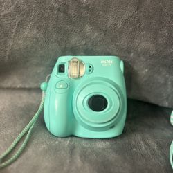 Polaroid Camera 