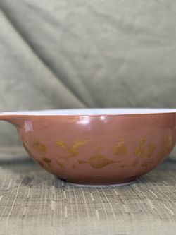 Early American Pyrex 4Q Cinderella Bowl