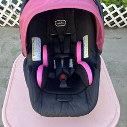 Car seat For Newborn ( Evenflo) 