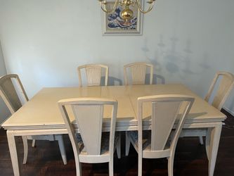 Dining room table with leaf