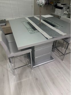 Dining room table set