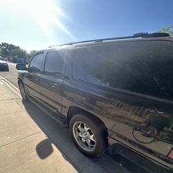 2003 GMC Yukon XL Denali