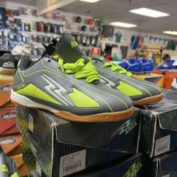 Zapatos de niño para indoor soccer