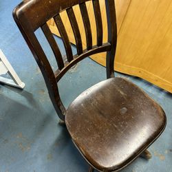 Antique WH Gunlocke Quartersawn Oak Adjustable Swivel Library Office Desk Chair