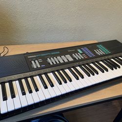 Yamaha PSR-32 Keyboard  