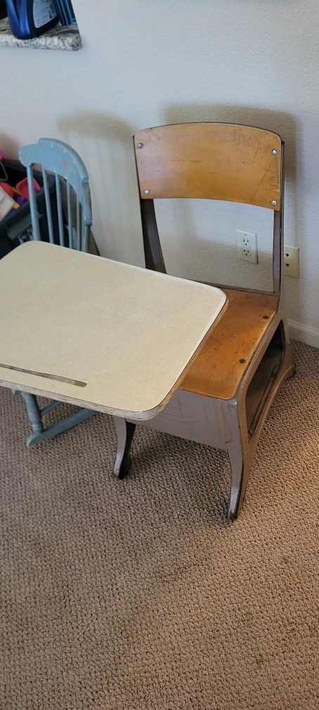 Ward Antique Old School Desk