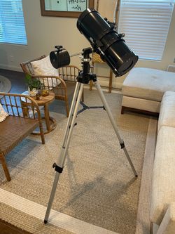 Celestron PowerSeeker 127EQ Telescope – Like New, Complete Set (more photos can be requested)