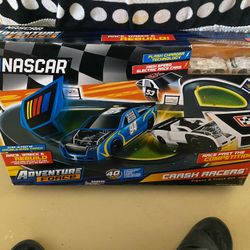 Adventure Force Nascar Crash Racers Figure 8, Motorized Vehicle Race Track Set