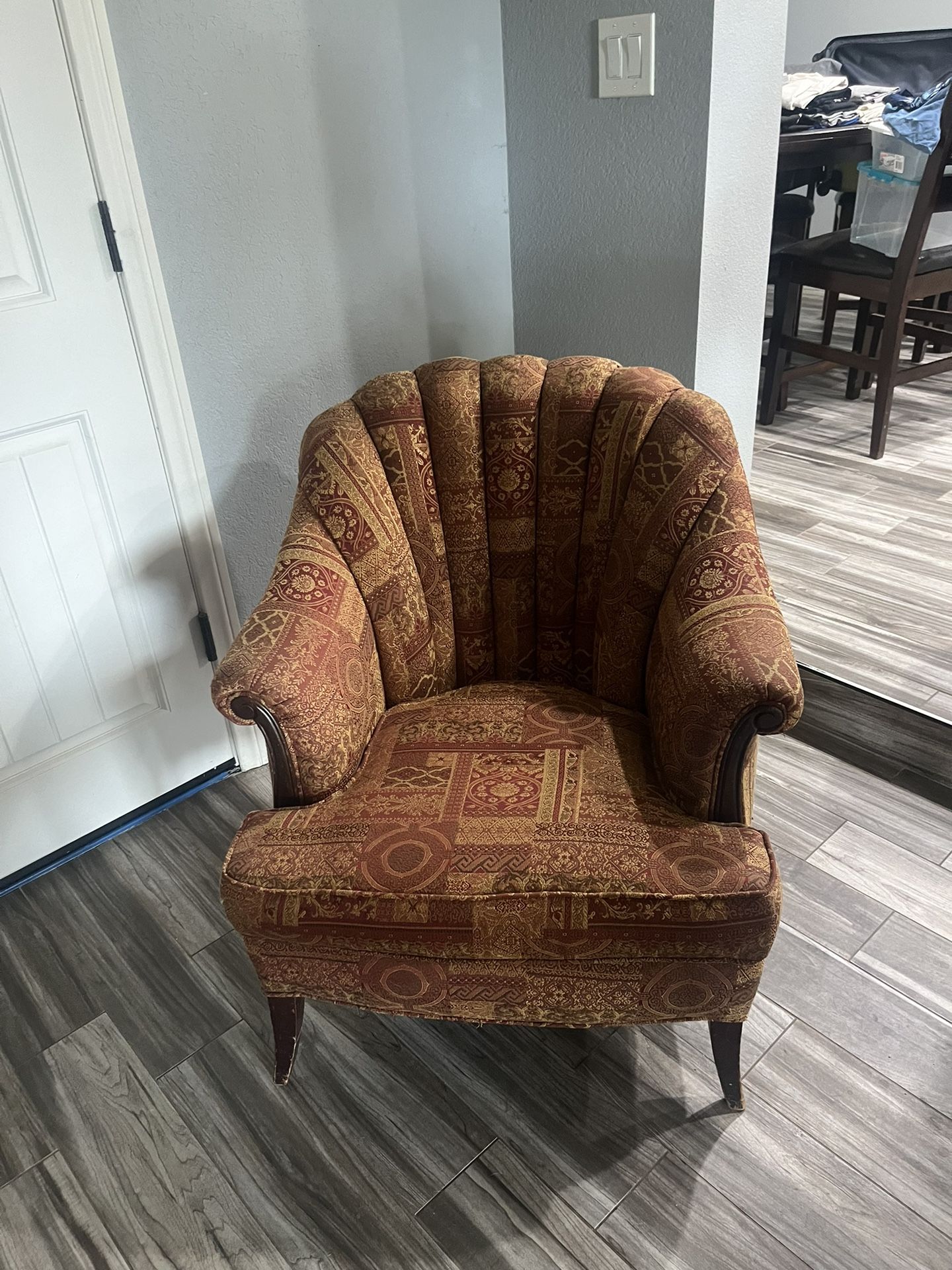 Accent Chairs
