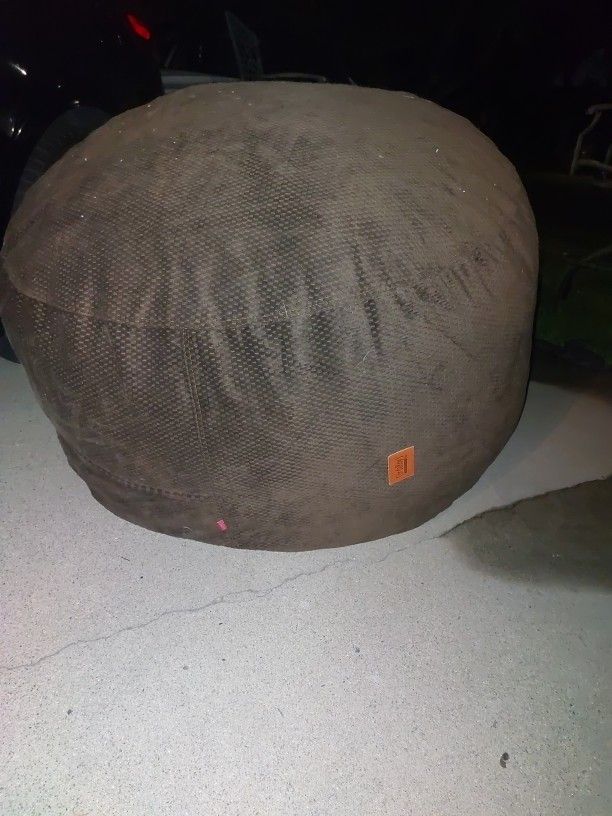 Free Bag Chair Turns To A Bed 