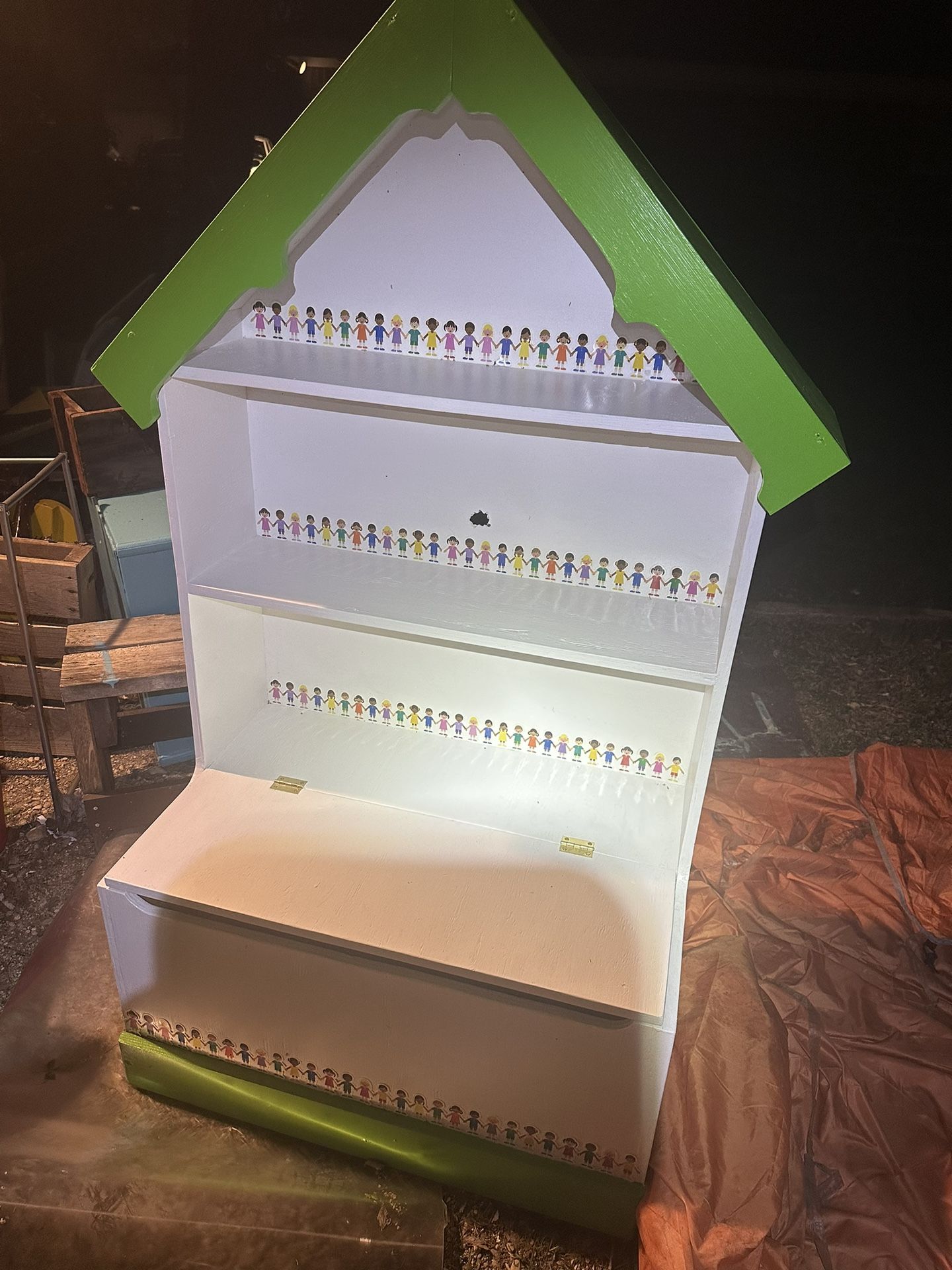 Wooden Toy Box With Shelf 